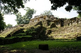 древний храм майя