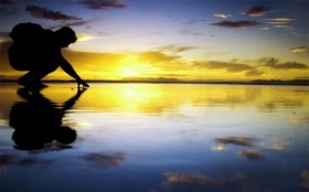 человек вышел из воды