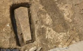 каменный гроб 