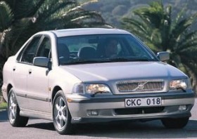 volvo-S40-1995
